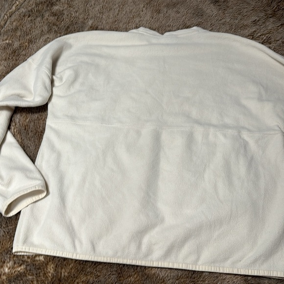 Women’s Lg Cream color pull over with pockets. Fleece. - Picture 5 of 7